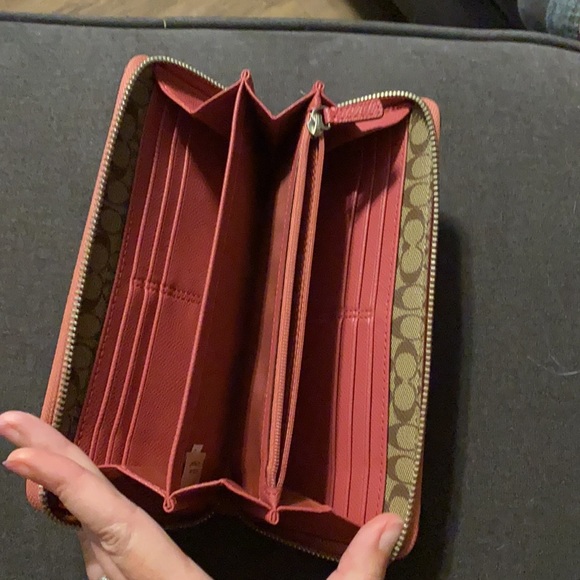 Coach Leather Accordion Zip Wallet - Picture 2 of 2